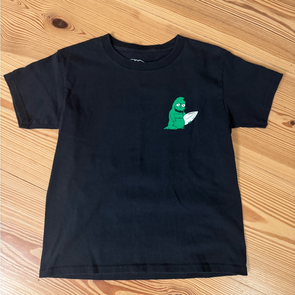 Sick Day Wellfleet surf shop kids tshirt size xsmall